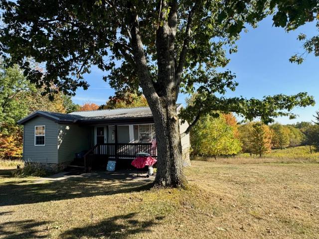 4252 Follett Run Road Warren, PA 16365 - Photo 2 of 26 Gallery Image 2