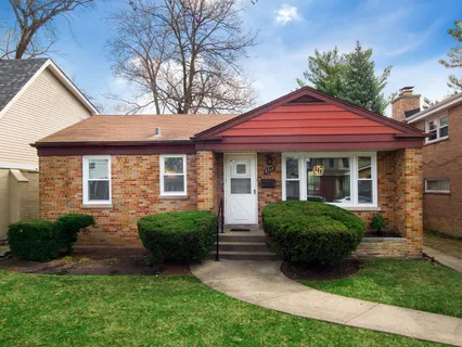 $450,000 | 8727 Hamlin Avenue, Skokie, IL 60076