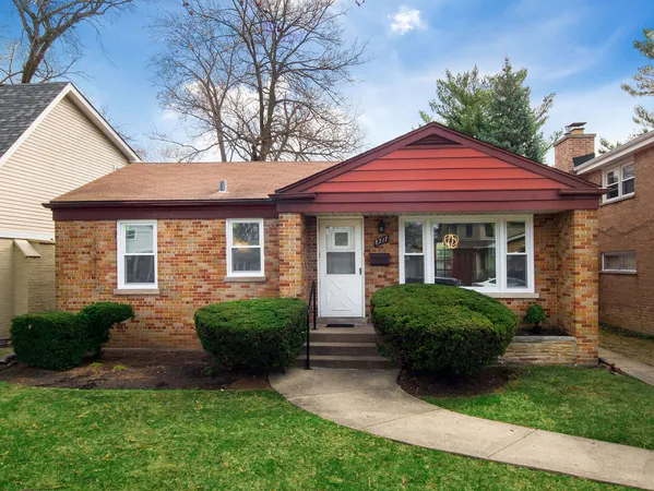 $450,000 | 8727 Hamlin Avenue, Skokie, IL 60076