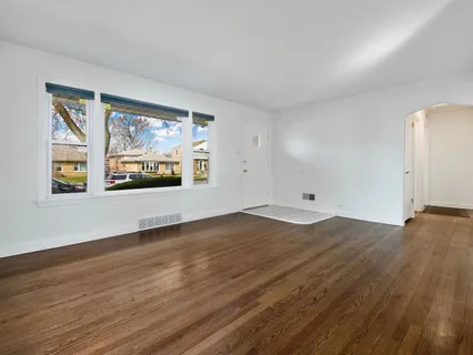 $450,000 | 8727 Hamlin Avenue, Skokie, IL 60076