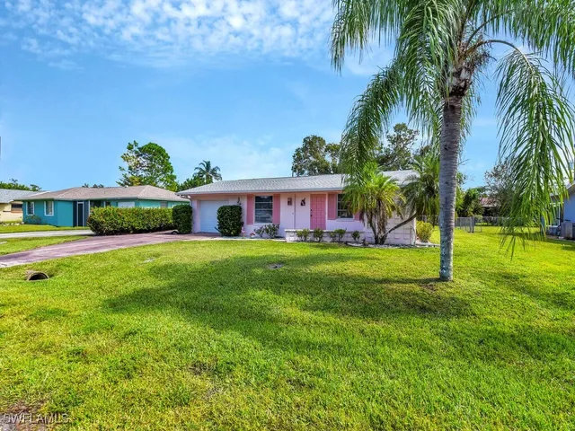 $225,000 | 2208 Parkview Drive, Fort Myers, FL 33905