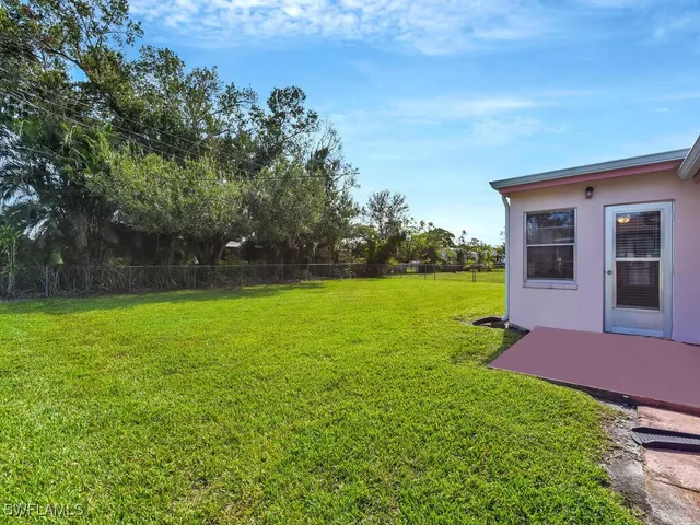$225,000 | 2208 Parkview Drive, Fort Myers, FL 33905
