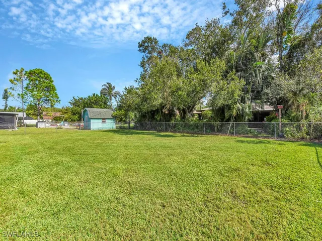 $225,000 | 2208 Parkview Drive, Fort Myers, FL 33905