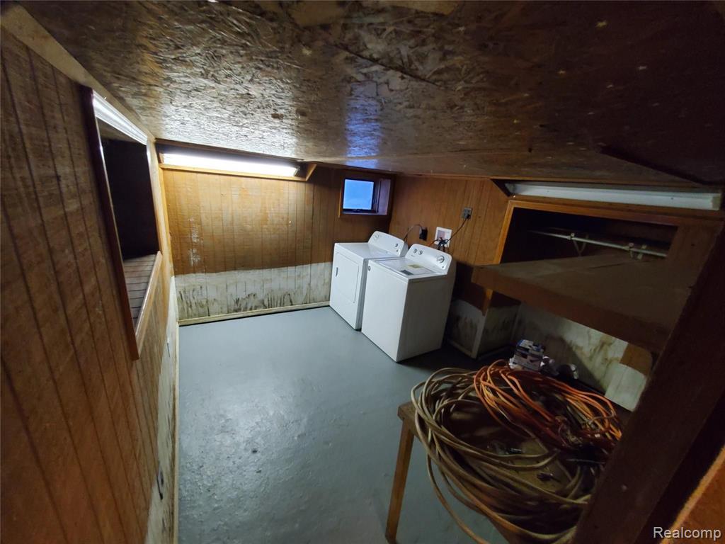 1397 South Graham Road Flint, MI 48532 - Photo 34 of 38