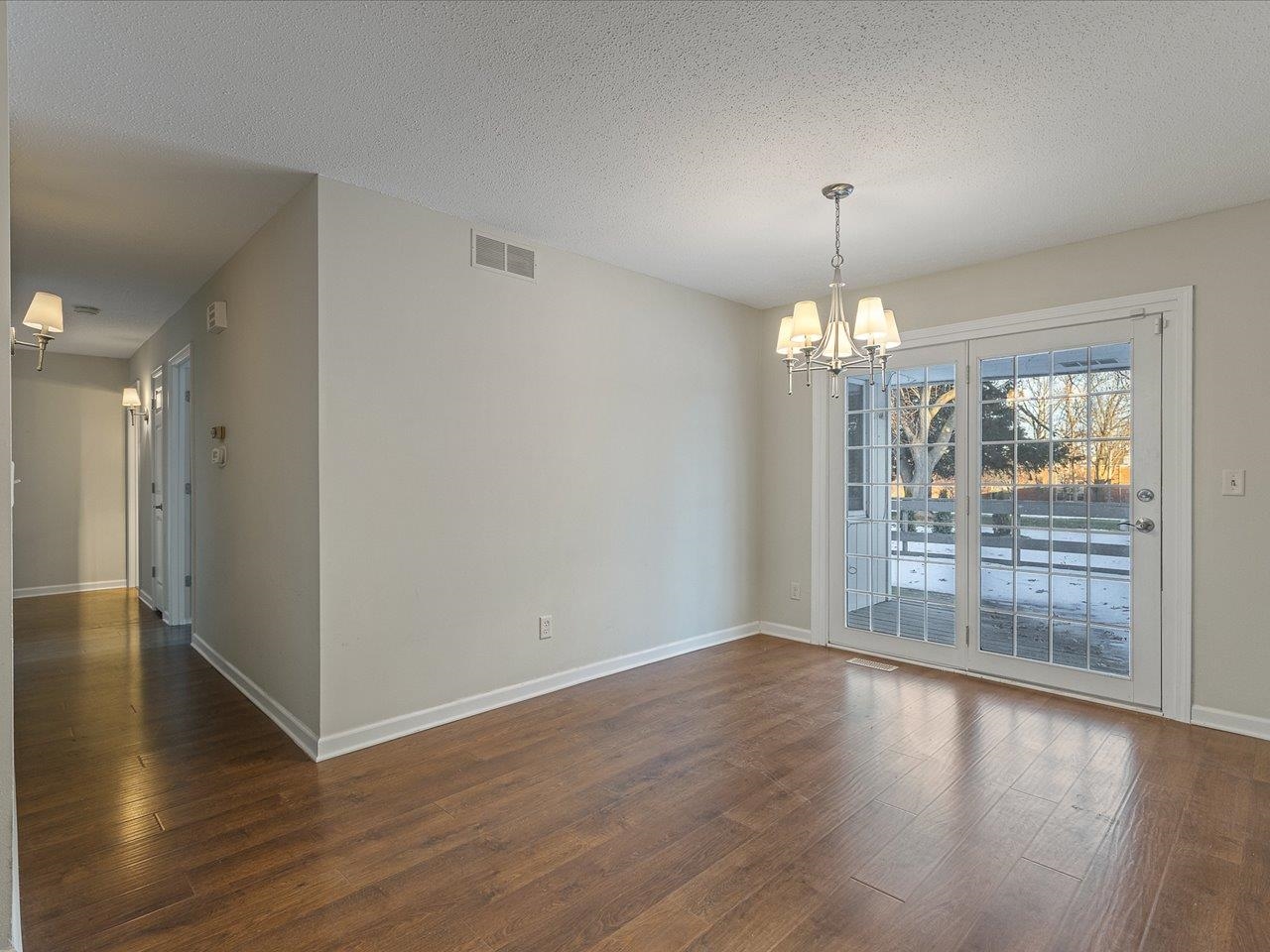 5226 Arbutus Road Rockford, IL 61107 - Photo 14 of 44