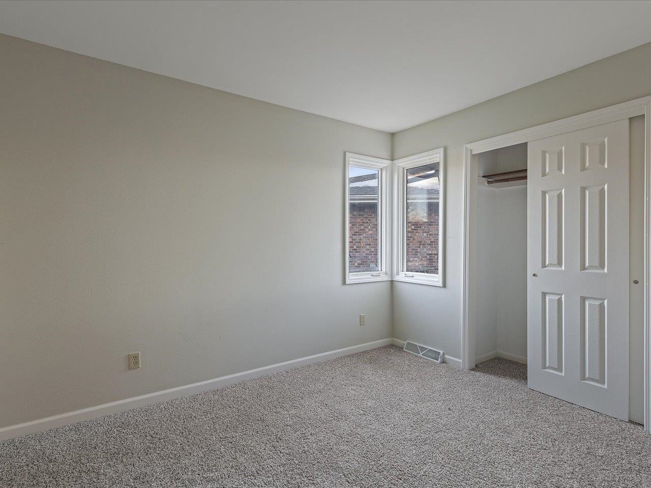 5226 Arbutus Road Rockford, IL 61107 - Photo 28 of 44