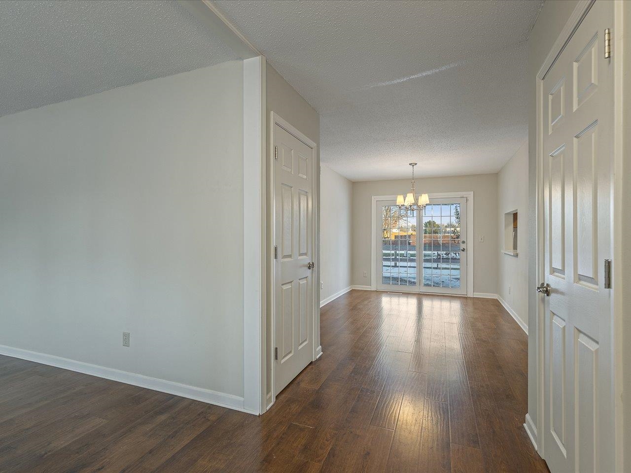 5226 Arbutus Road Rockford, IL 61107 - Photo 6 of 44