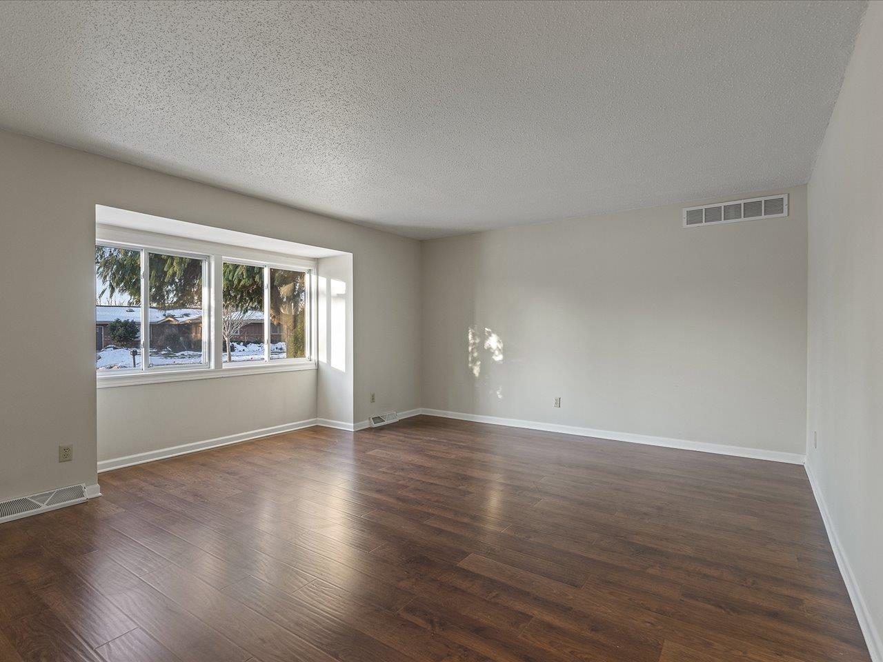 5226 Arbutus Road Rockford, IL 61107 - Photo 9 of 44