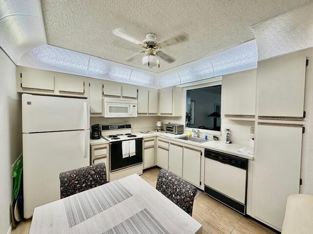 Eat in Kitchen