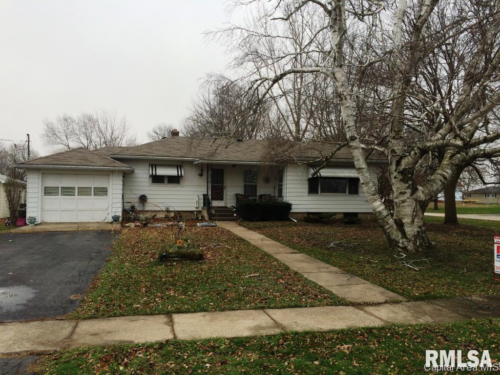 231 South Center Street Oneida, IL 61467 - Photo 2 of 31 Gallery Image 2