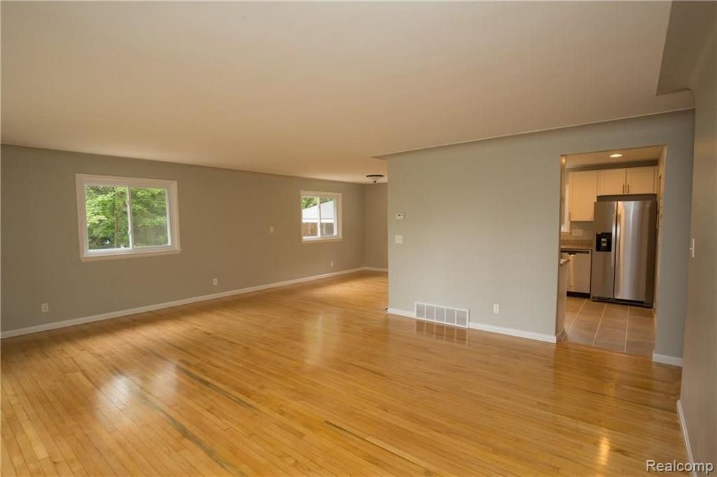 2903 West Auburn Road Rochester Hills, MI 48309 - Photo 4 of 36