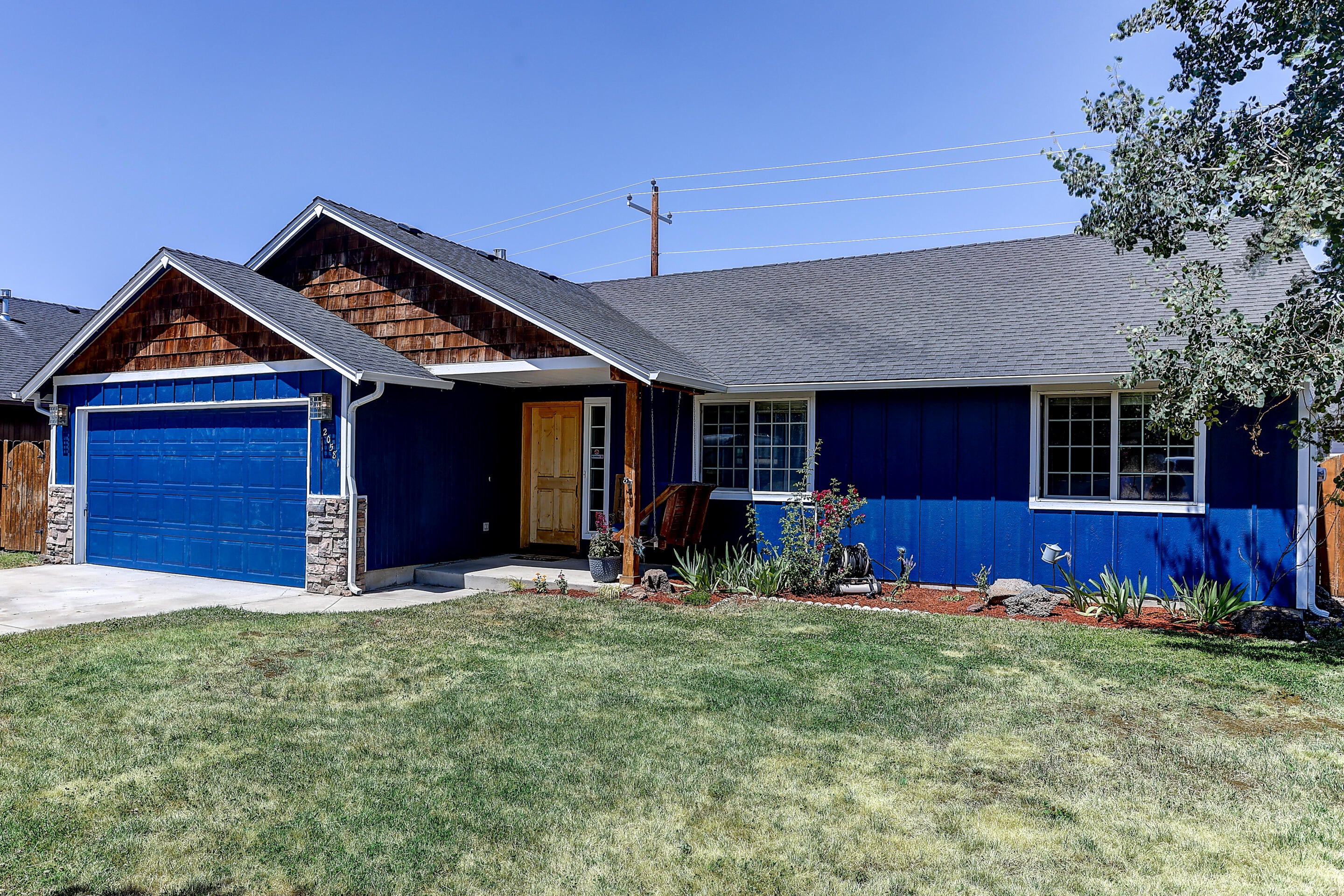 20581 Dylan Loop Bend, OR 97702 - Photo 3 of 26 Front of Home