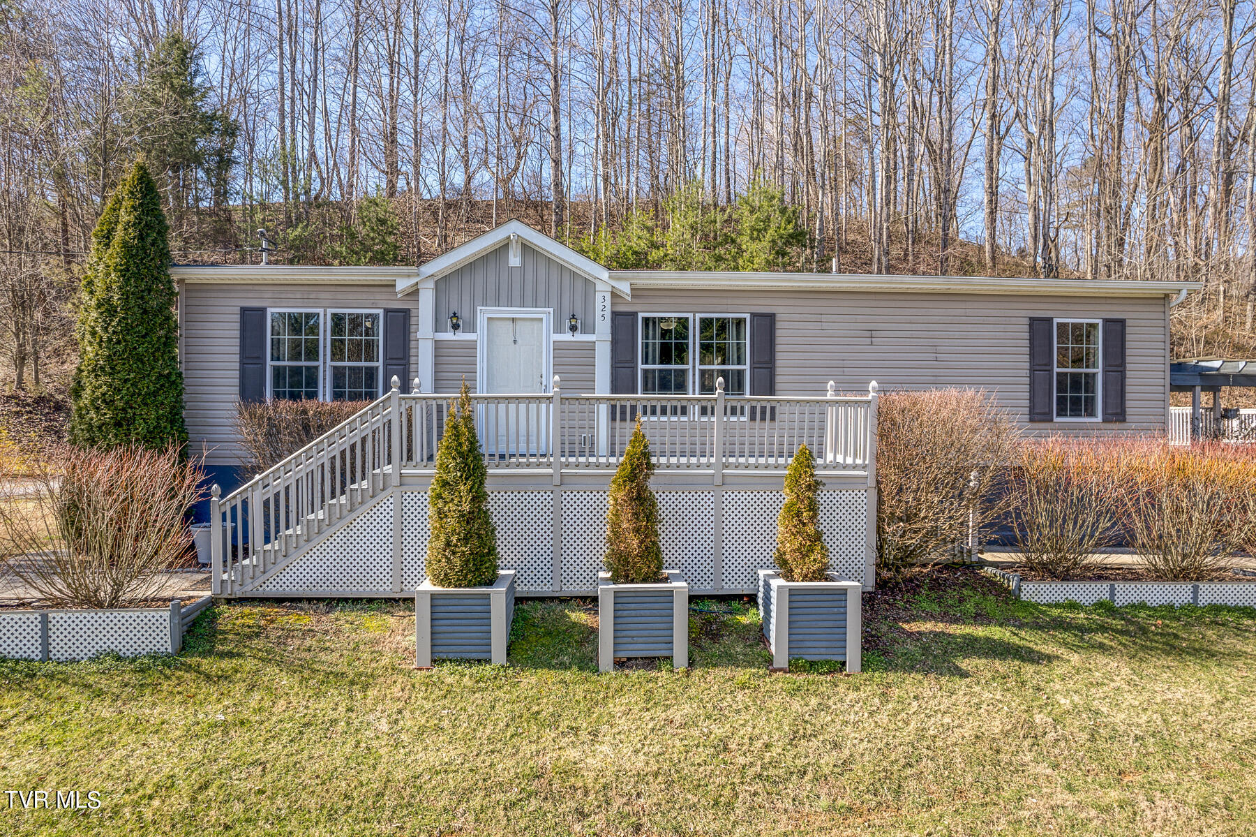 325 Anderson Road Johnson City, TN 37601 - Photo 1 of 57 325 Anderson Rd 1