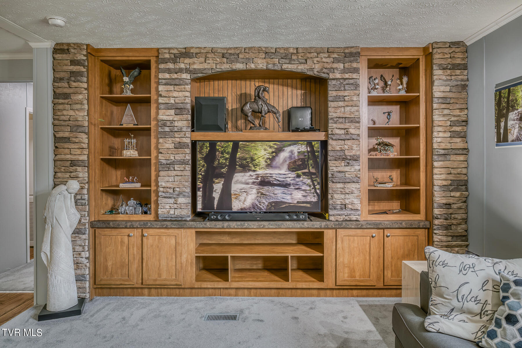 325 Anderson Road Johnson City, TN 37601 - Photo 12 of 57 325 Anderson Rd 10
