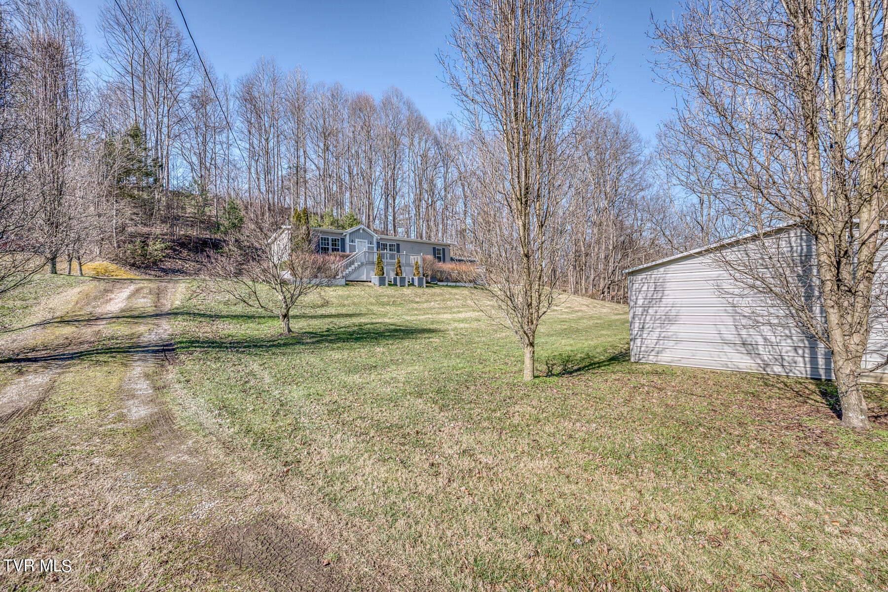 325 Anderson Road Johnson City, TN 37601 - Photo 6 of 57 325 Anderson Rd 3