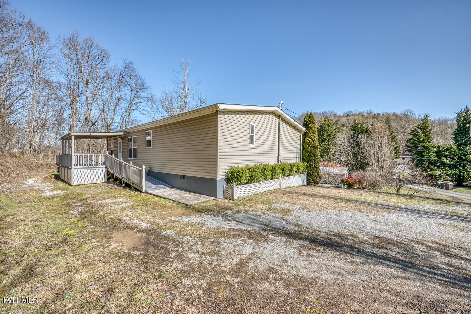325 Anderson Road Johnson City, TN 37601 - Photo 8 of 57 325 Anderson Rd 4