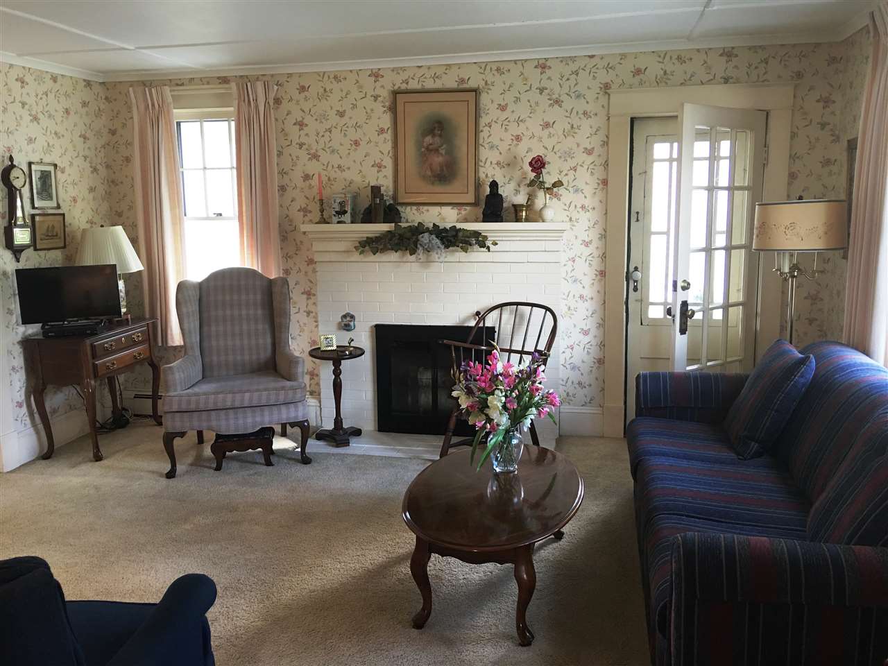 44 Bellevue Avenue Rutland, VT 05701 - Photo 6 of 28