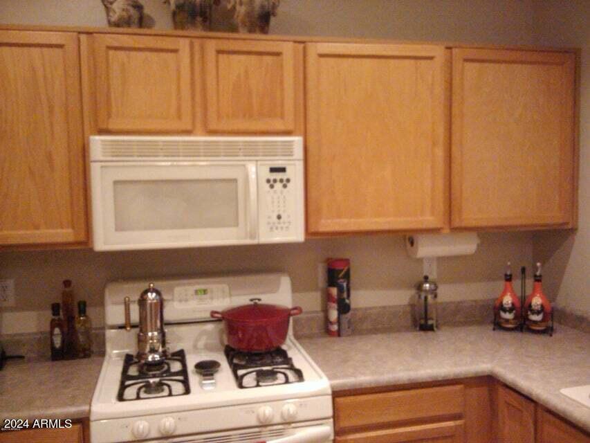 11189 West Granada Road Avondale, AZ 85392 - Photo 13 of 26 Kitchen 2