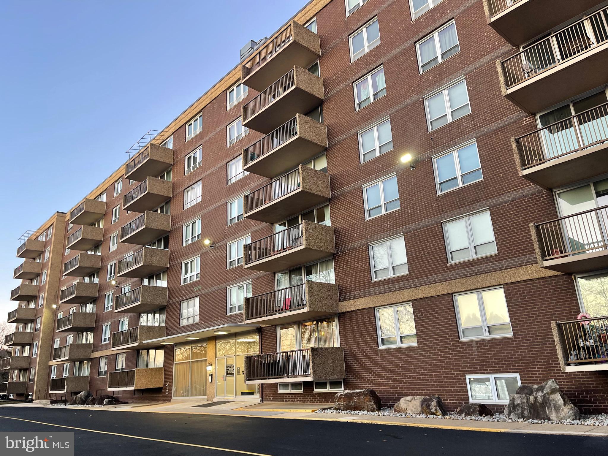 2016 Naamans Road, Unit 10F Wilmington, DE 19810 - Photo 32 of 33 Back Entrance
