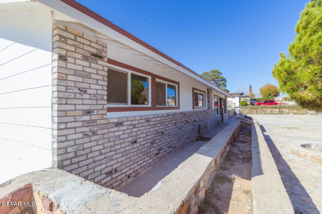 6240 Cibolo Court El Paso, TX 79905 - Photo 43 of 50 a view of a house with backyard