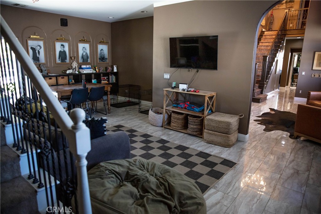 3359 Willow Park Circle Corona, CA 92881 - Photo 8 of 44