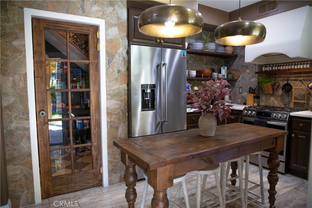 3359 Willow Park Circle Corona, CA 92881 - Photo 9 of 44