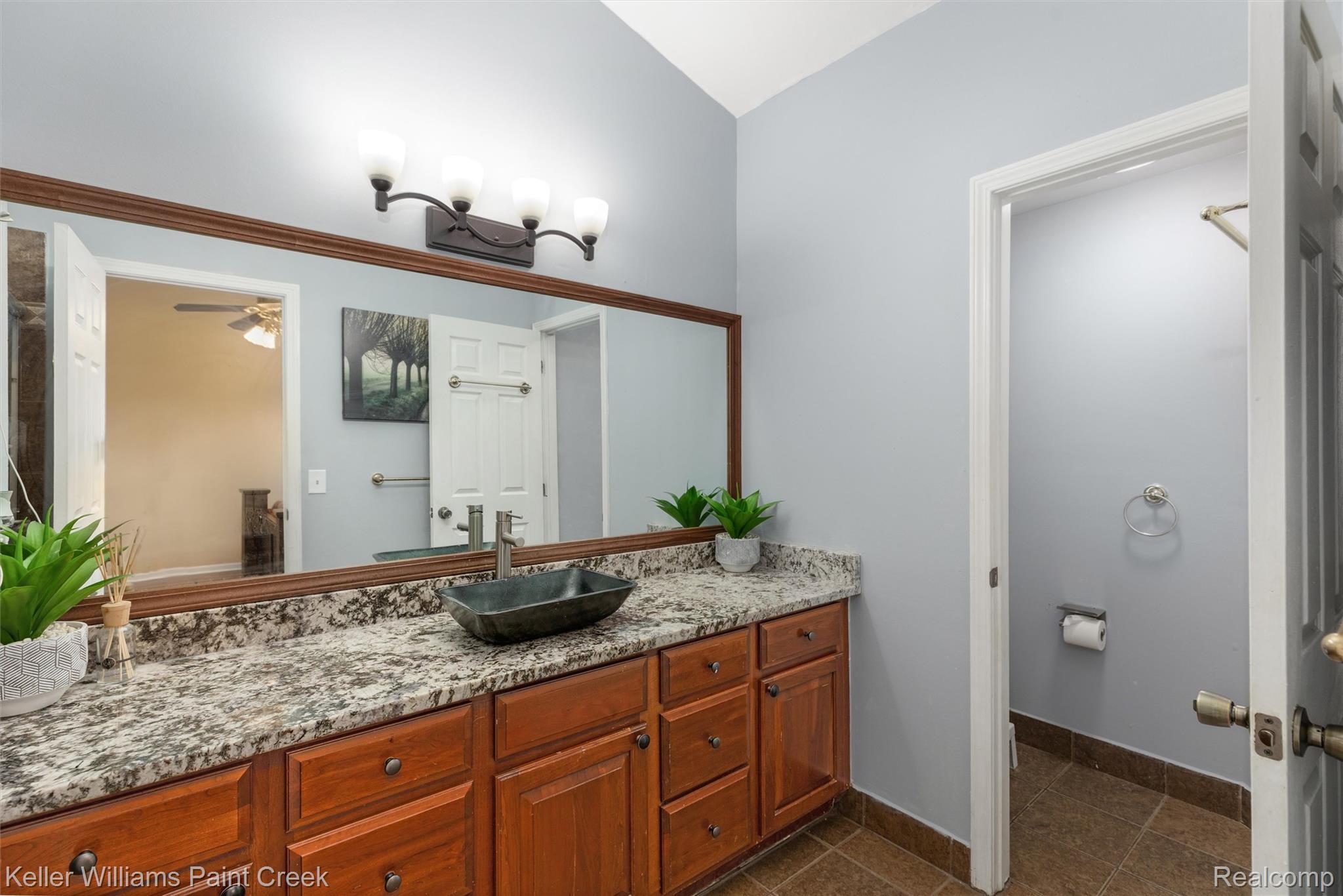 3201 Lynhurst Court Rochester, MI 48306 - Photo 16 of 49 28-3201 Lynhurst Ct 0019.jpg