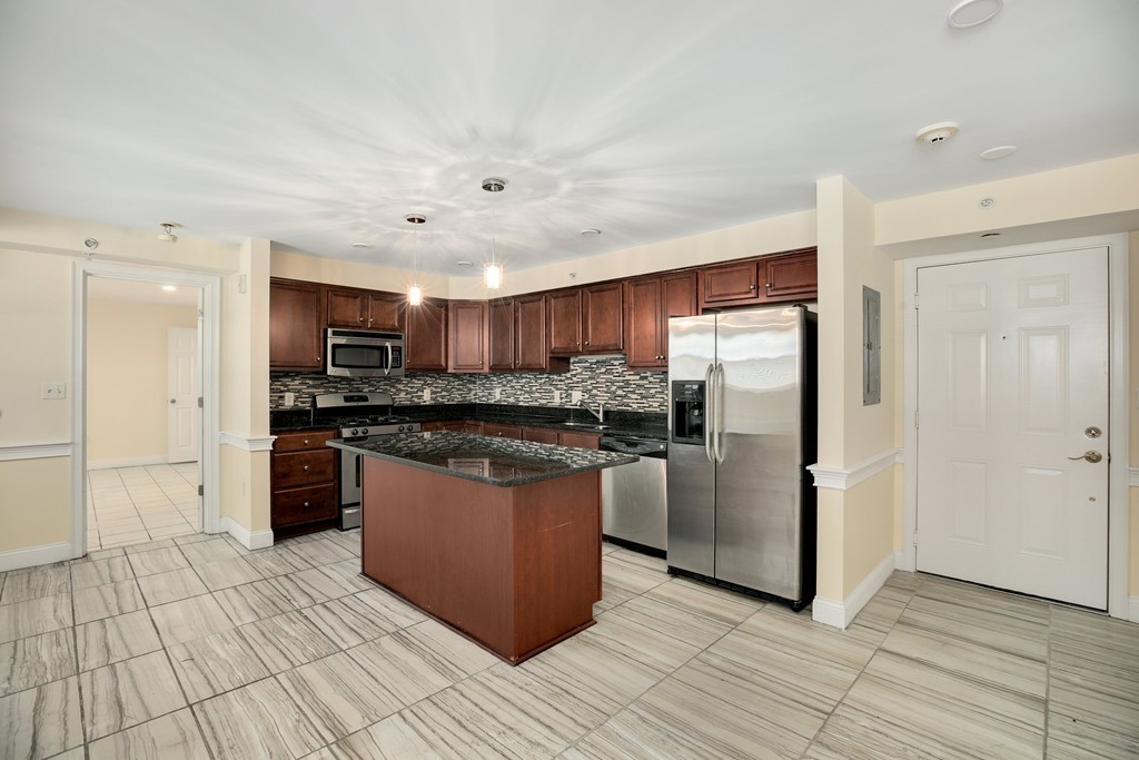 86 Greenleaf Street, Unit 101 Quincy, MA 02169 - Photo 1 of 14 Gallery Image 1
