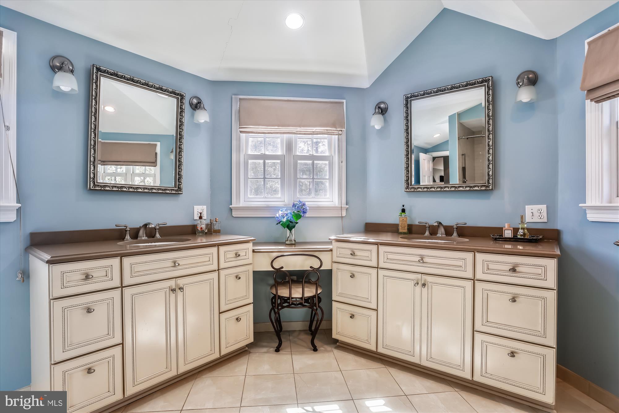 7508 Glendale Road Chevy Chase, MD 20815 - Photo 20 of 54