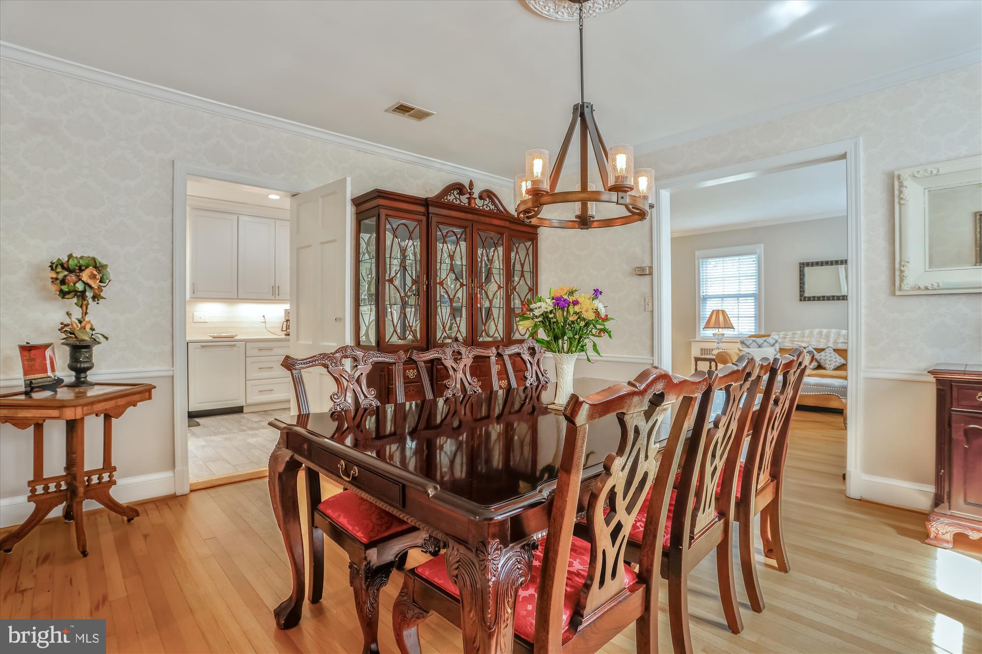 7508 Glendale Road Chevy Chase, MD 20815 - Photo 26 of 54