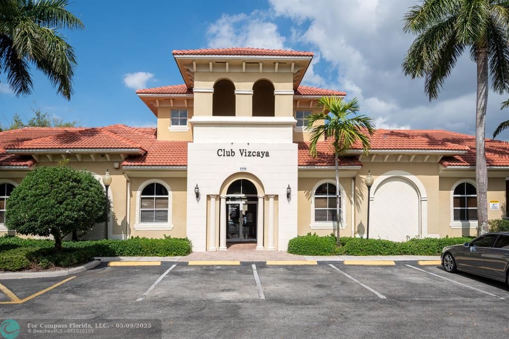 5048 Southwest 136th Avenue Miramar, FL 33027 - Photo 35 of 49 a front view of a house with a garden