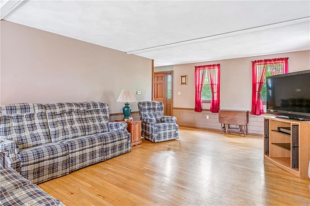 29 K G Ranch Road Richmond, RI 02898 - Photo 16 of 27