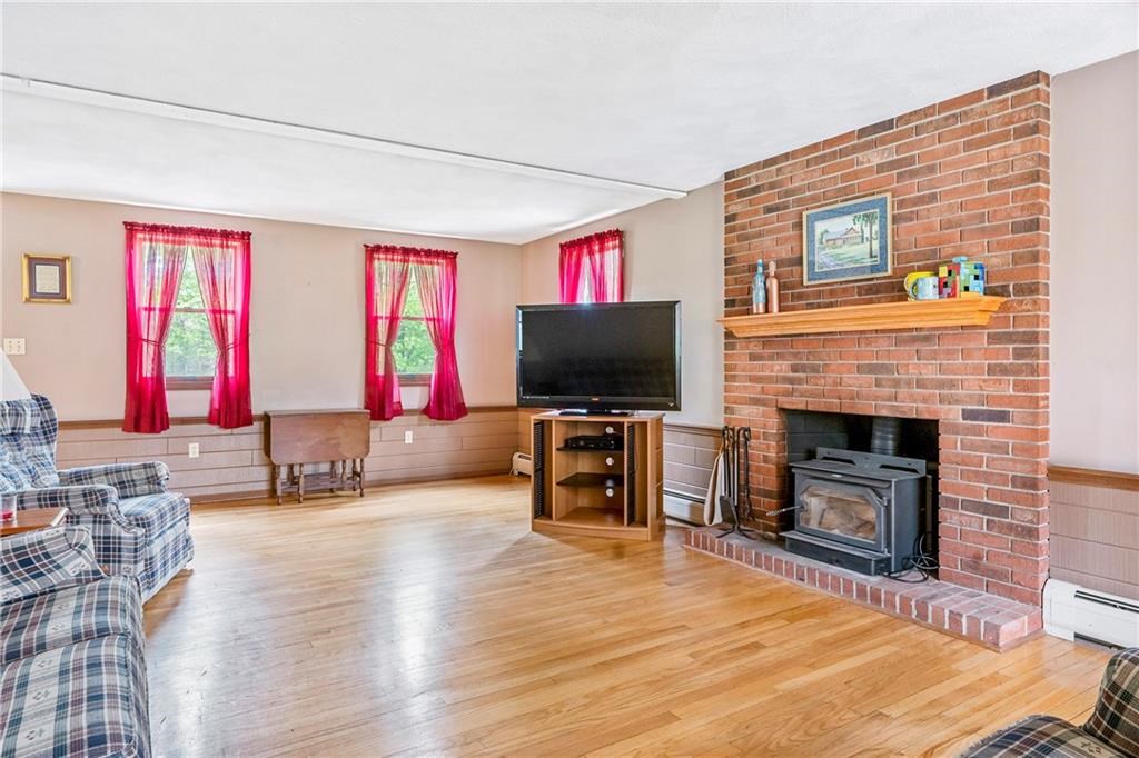 29 K G Ranch Road Richmond, RI 02898 - Photo 17 of 27