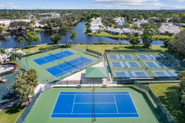 a view of a tennis court
