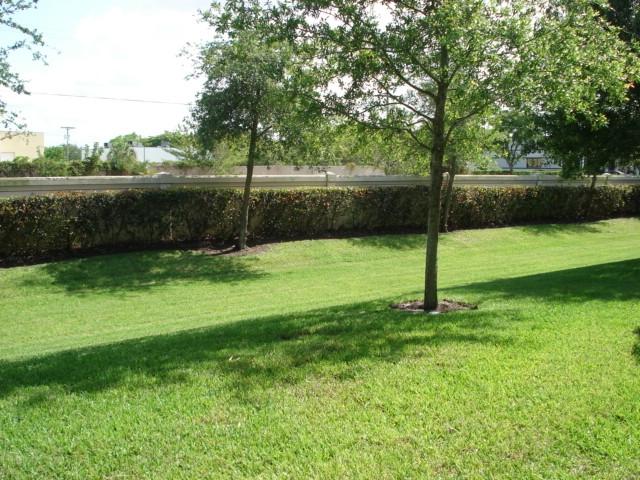 52 Lancaster Road Boynton Beach, FL 33426 - Photo 25 of 32 DSC02714