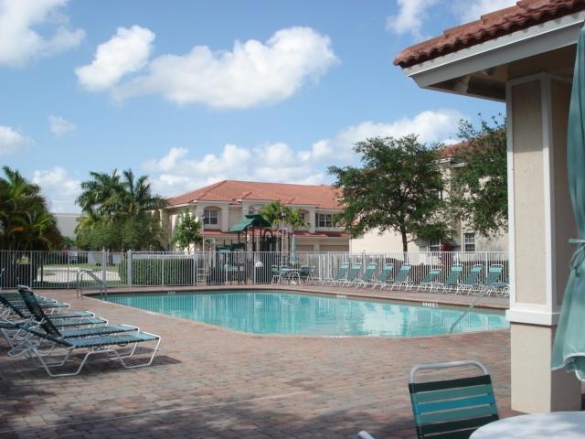 52 Lancaster Road Boynton Beach, FL 33426 - Photo 28 of 32 DSC02717