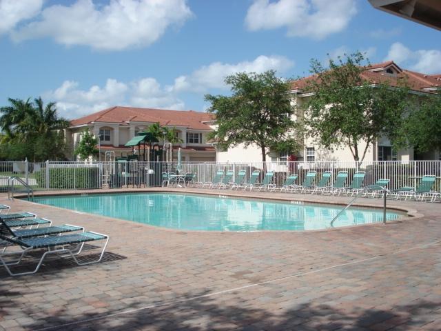 52 Lancaster Road Boynton Beach, FL 33426 - Photo 29 of 32 DSC02718