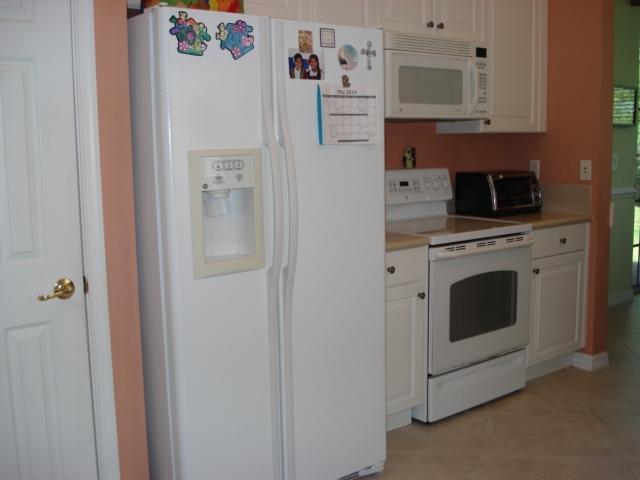 52 Lancaster Road Boynton Beach, FL 33426 - Photo 8 of 32 DSC02697