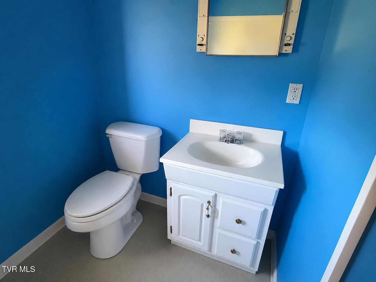 126 Adwolfe Road Marion, VA 24354 - Photo 9 of 11 874A537E-B61A-45C8-A310-4E2DAA476387