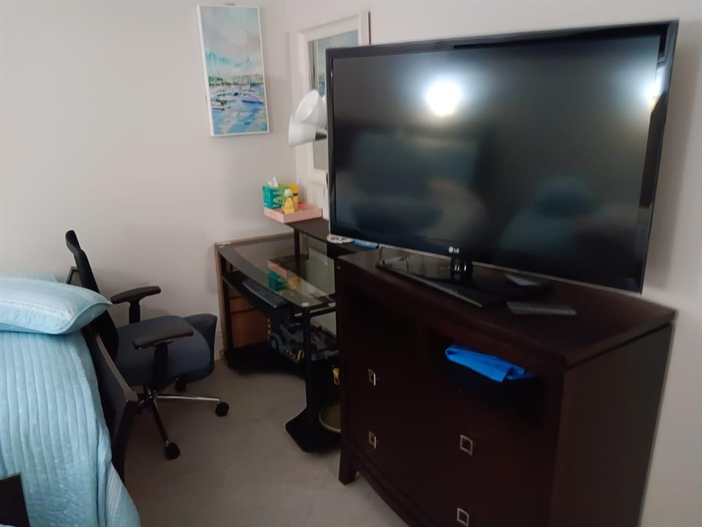 4280 Galt Ocean Drive, Unit 4G Fort Lauderdale, FL 33308 - Photo 15 of 24 a view of a workspace with furniture