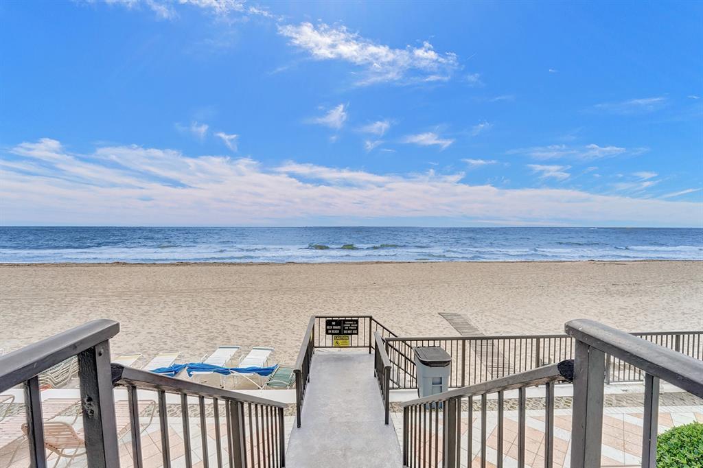 4280 Galt Ocean Drive, Unit 4G Fort Lauderdale, FL 33308 - Photo 21 of 24 a view of terrace with sky view