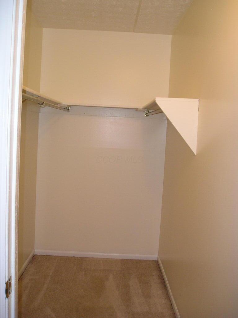 3939 Karl Road, Unit 111 Columbus, OH 43224 - Photo 12 of 22 P1010003