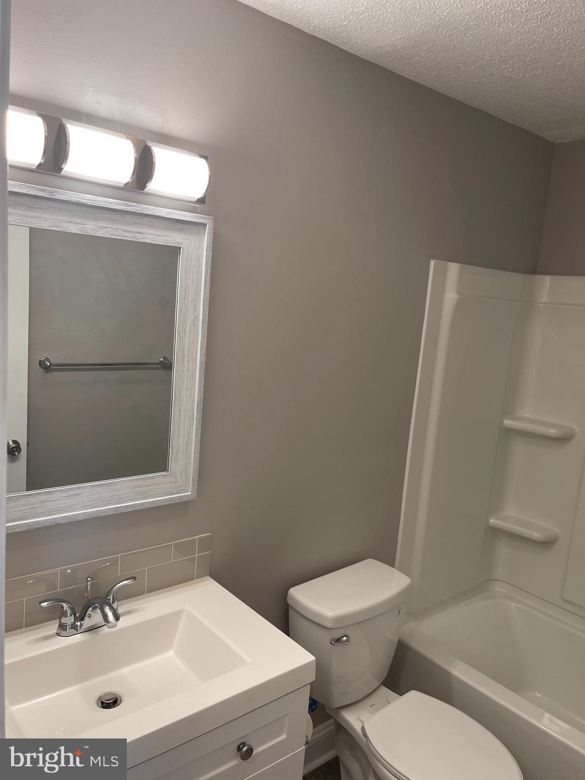 12192 Cherry Hill Road Culpeper, VA 22701 - Photo 22 of 30 Full Bath with Tub/Shower