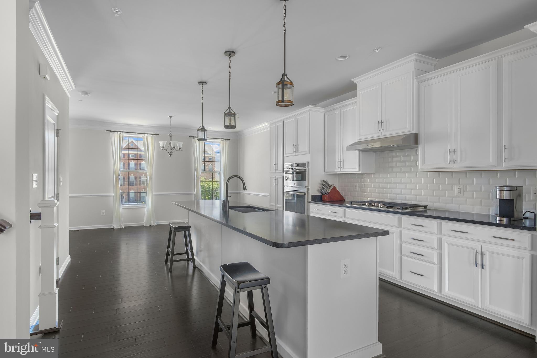 22487 Naugatuck Square Ashburn, VA 20148 - Photo 11 of 45