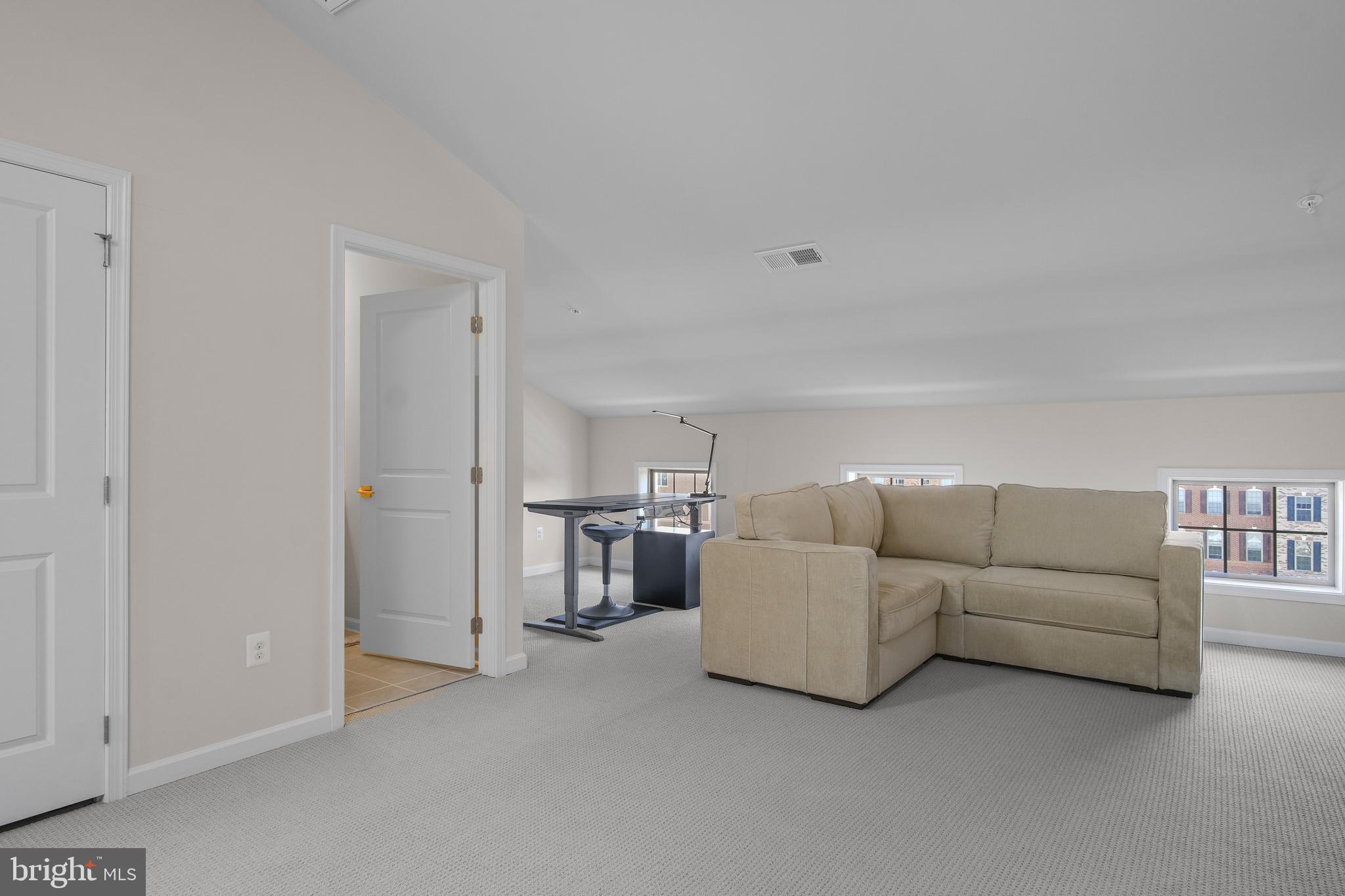 22487 Naugatuck Square Ashburn, VA 20148 - Photo 30 of 45