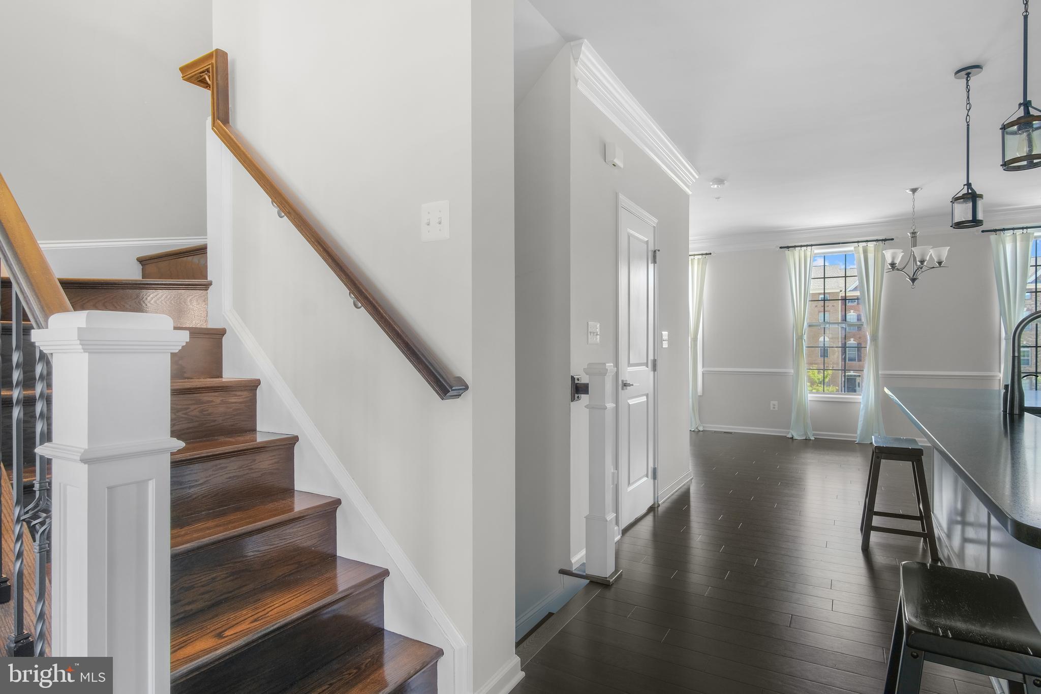 22487 Naugatuck Square Ashburn, VA 20148 - Photo 5 of 45