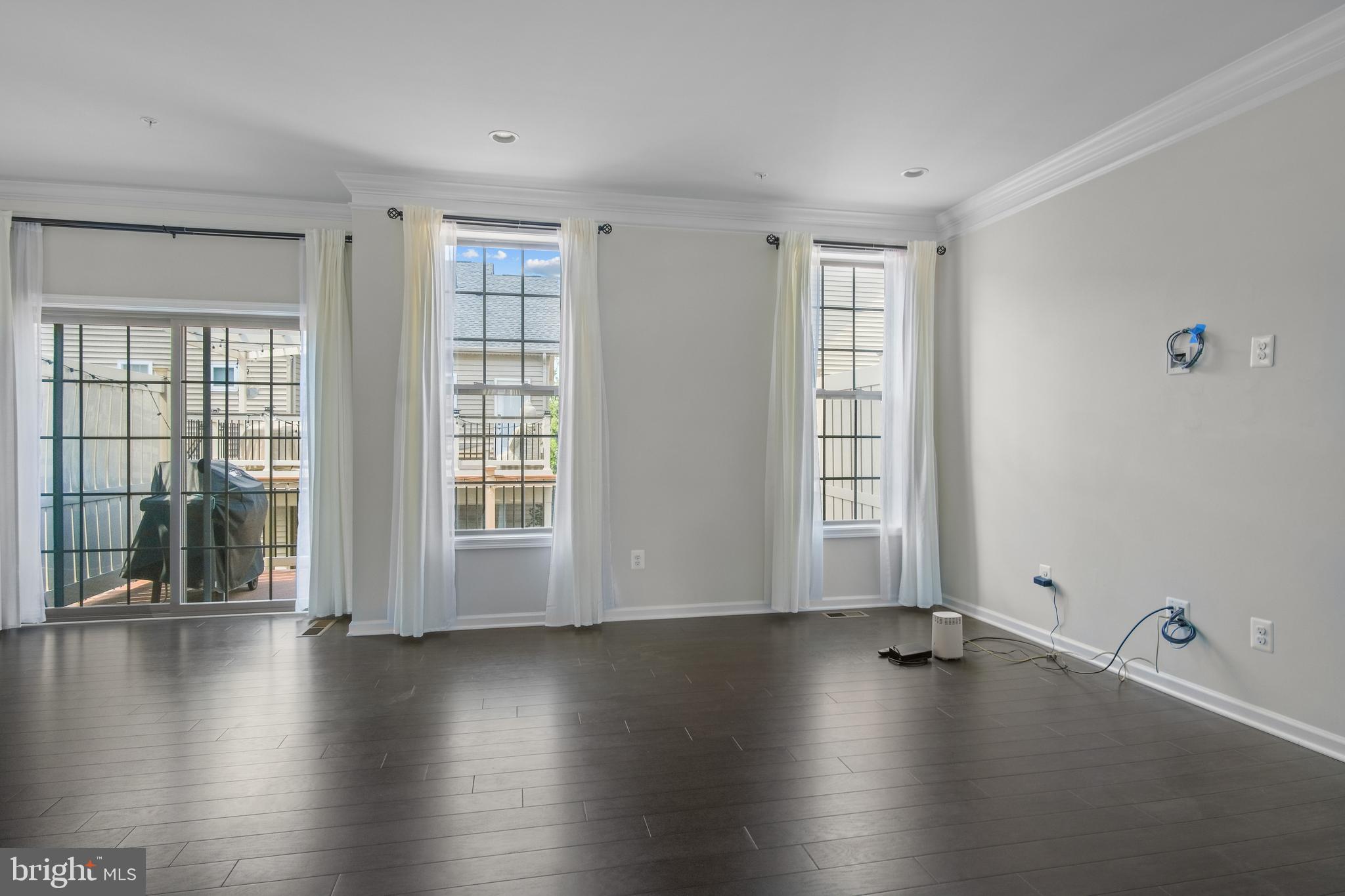 22487 Naugatuck Square Ashburn, VA 20148 - Photo 6 of 45