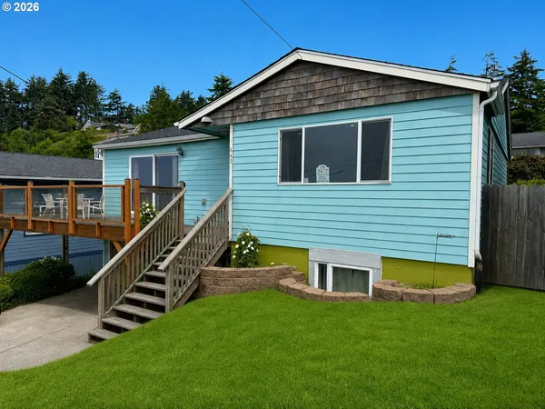 $835,000 | 645 Southeast 4th Street, Newport, OR 97365