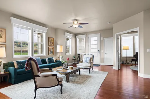 $399,900 | 132 Bear Flag Road, Sonoma, CA 95476