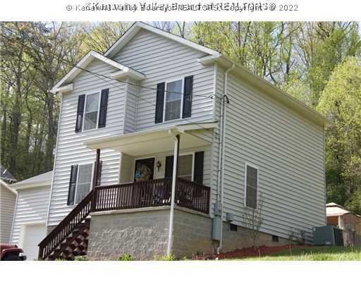 819 South Ruffner Road Charleston, WV 25314 - Photo 1 of 15 Exterior Front.